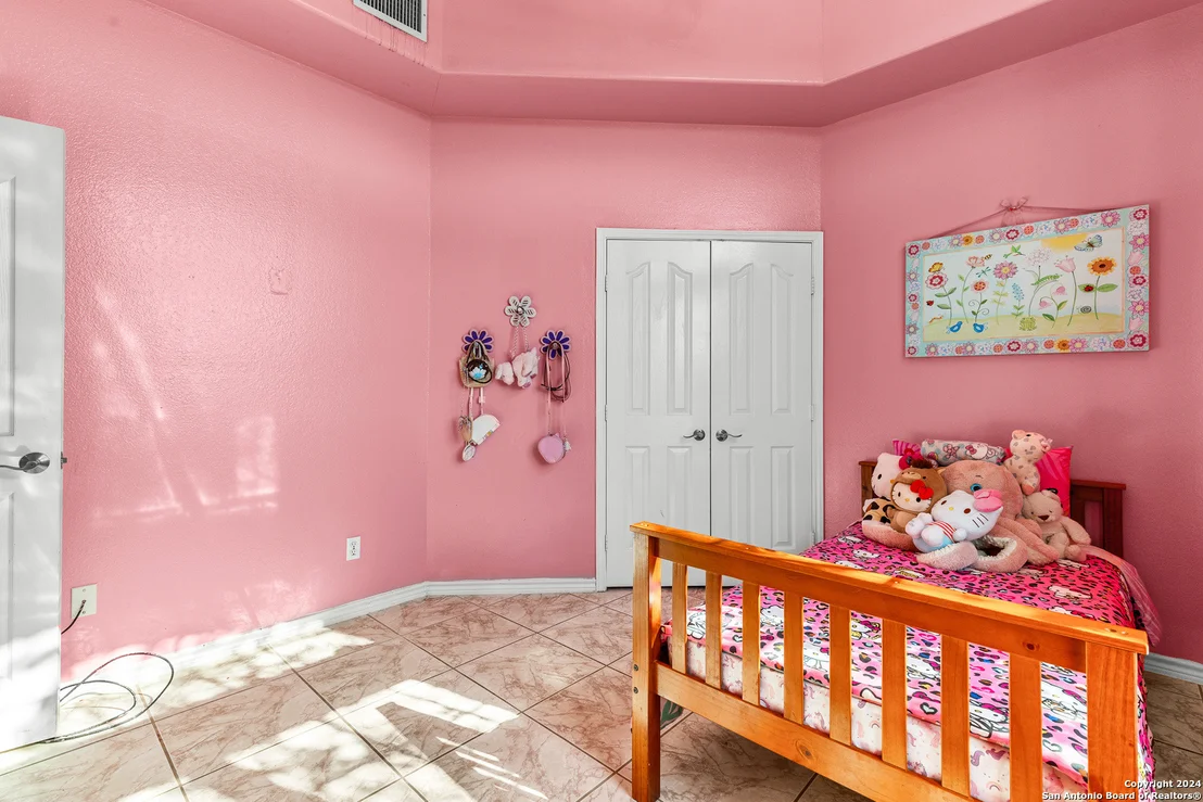 Photo of 125 HIGH MEADOW DR