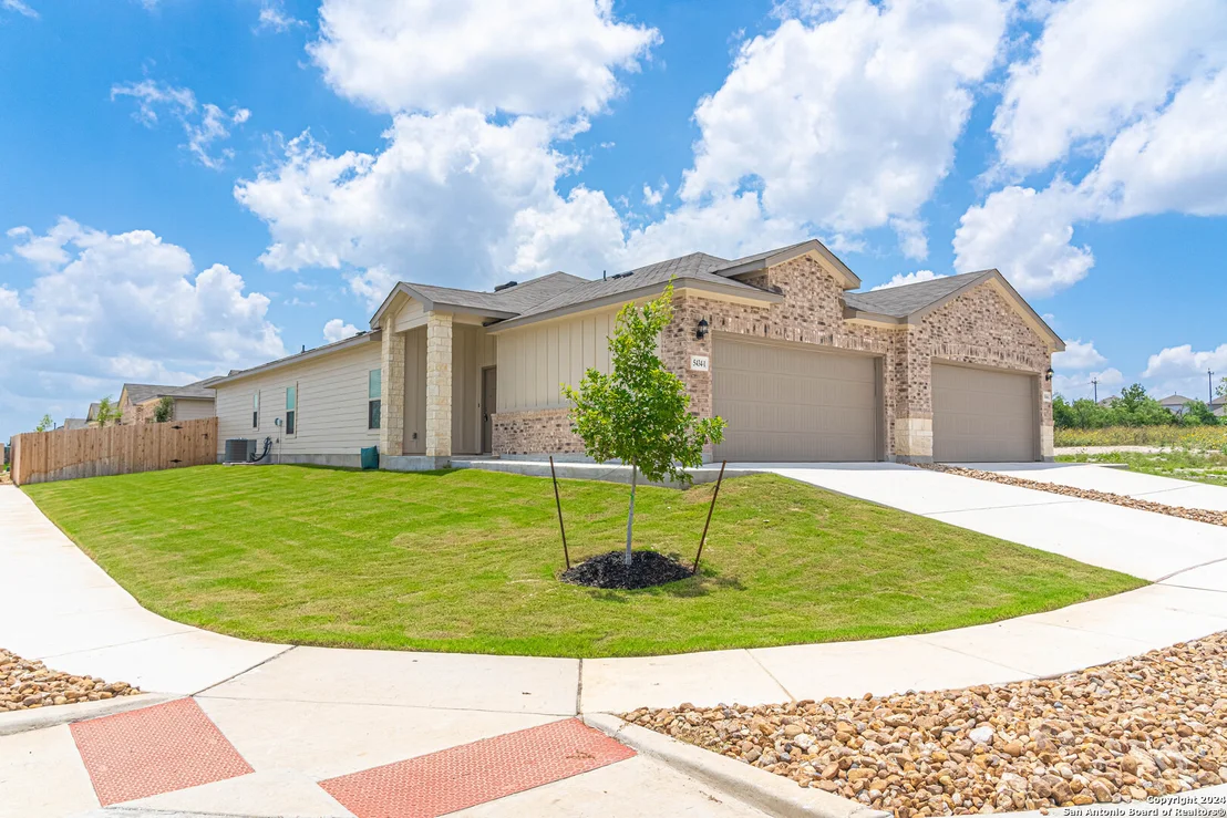 Photo of 5431 Devils Gate