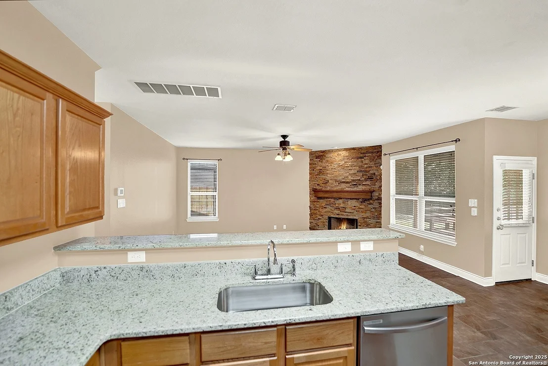 Photo of 213 SPICE OAK LN