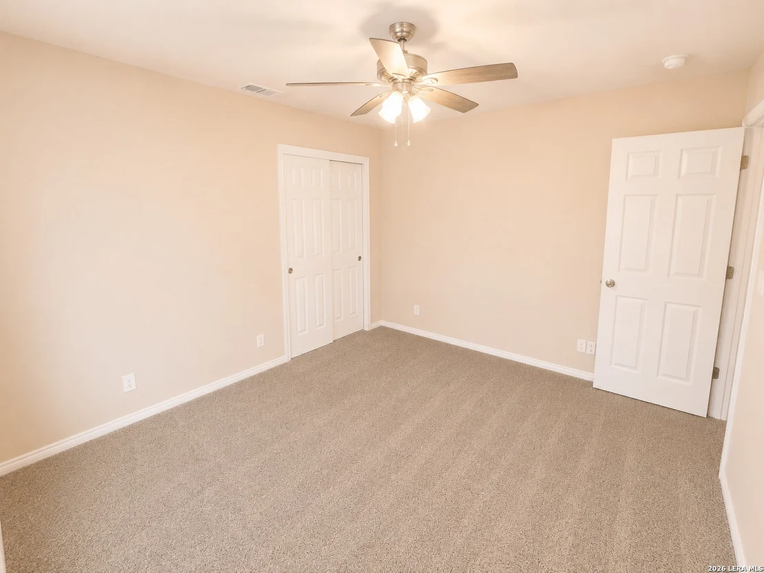 Photo of 535 DIANA DR