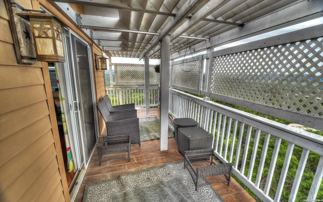 Photo of 982 Skyview Ln