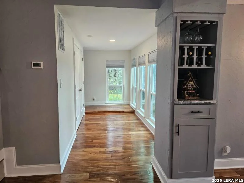 Photo of 104 Highland Woods