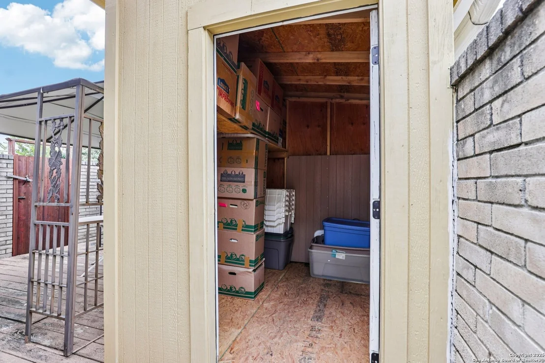 Photo of 5817 Winding Ridge