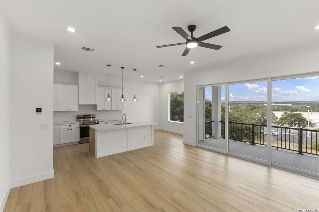 Photo of 102 Magnolia Cir