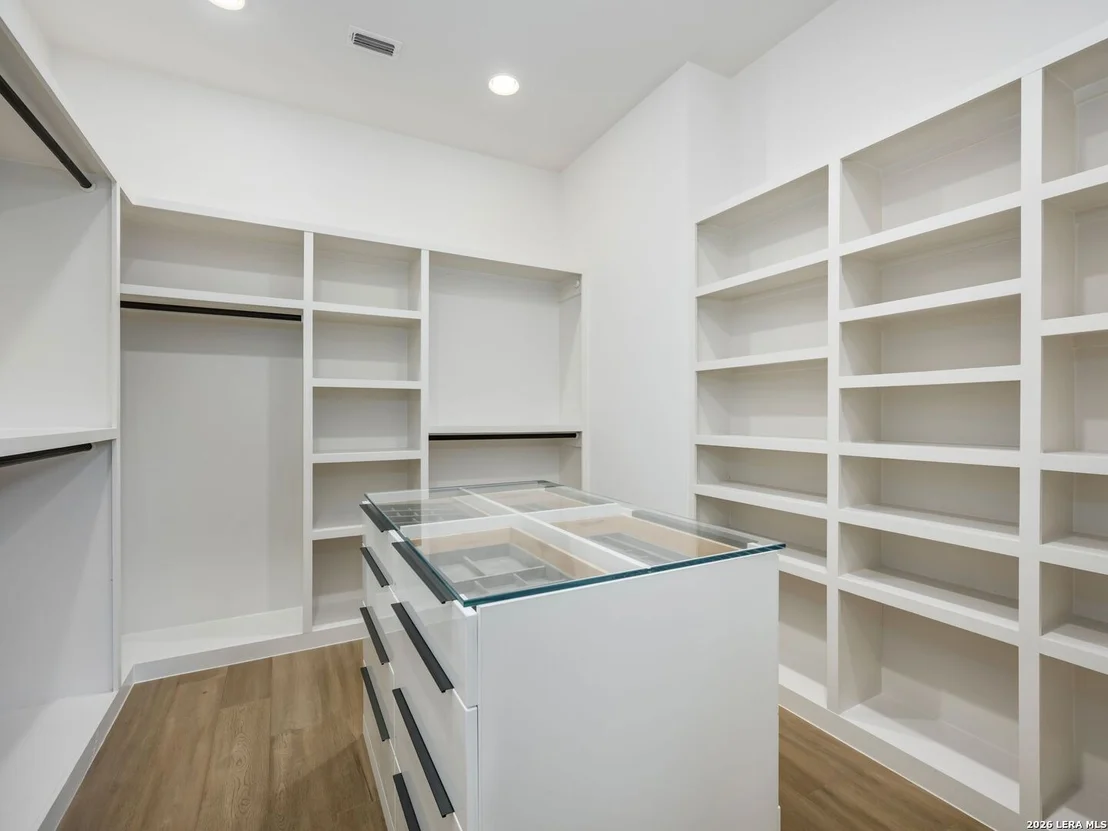 Photo of 211 Wellesley Hill