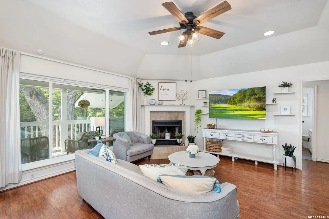 Photo of 34 river oak