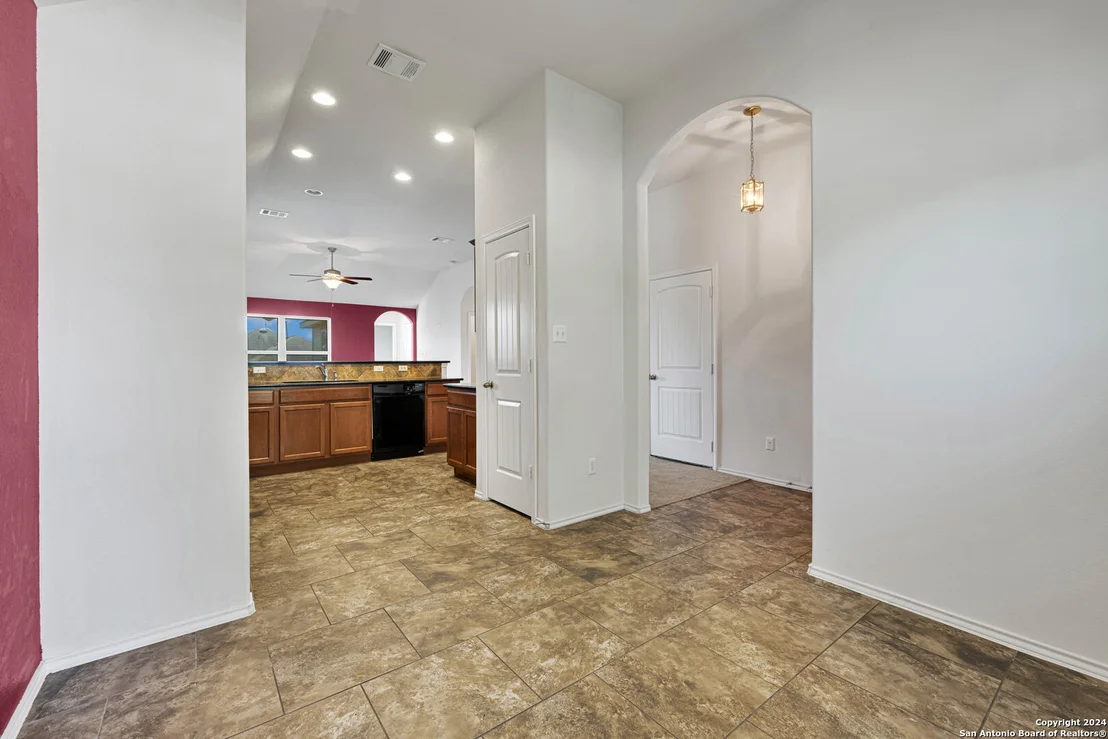 Photo of 152 vermilion marble