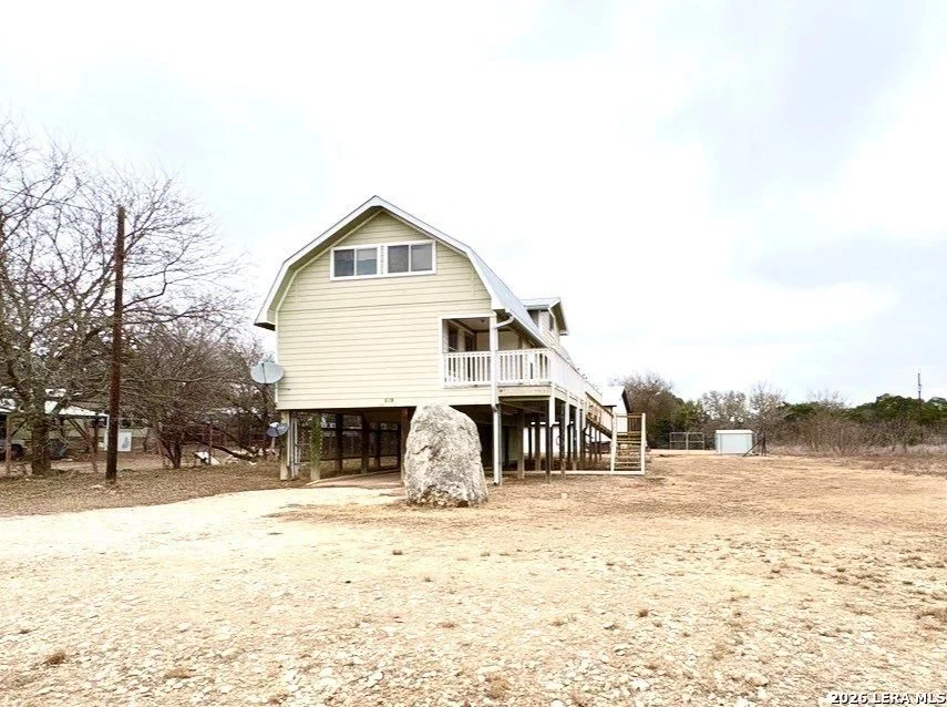 Photo of 519 Enchanted River Dr