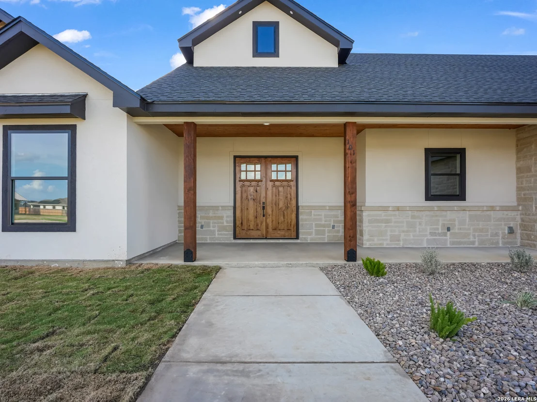 Photo of 101 W MEDIUM MEADOW DR