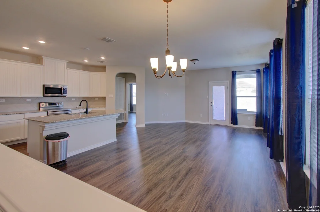 Photo of 4544 Klein