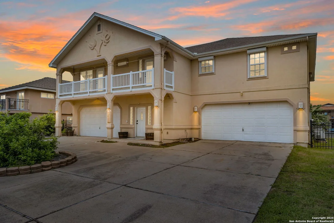 Photo of 162 Whiteley Dr