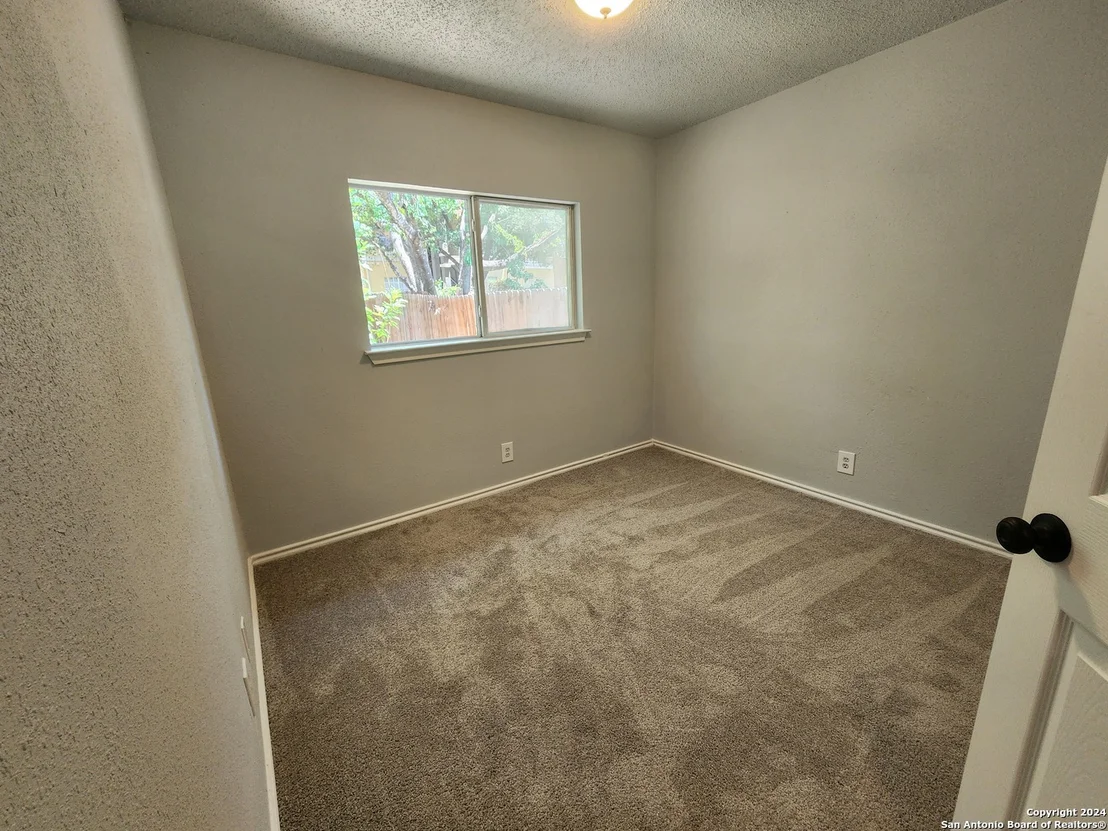 Photo of 2666 JADE HL