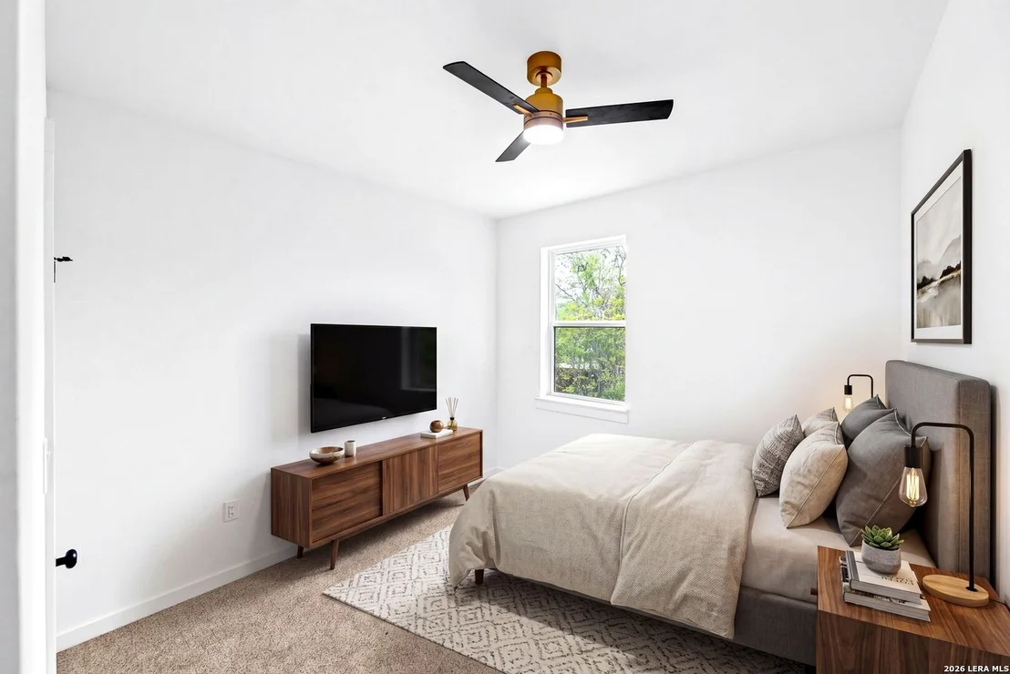Photo of 110 San Antonio Blvd