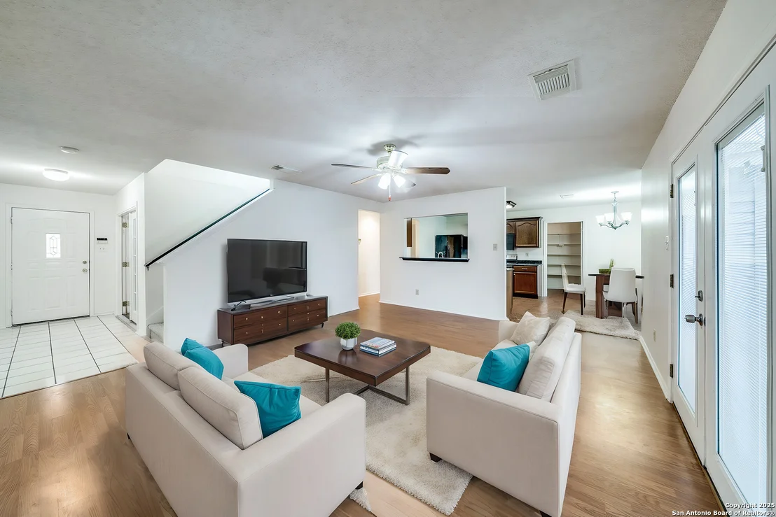 Photo of 7910 DAWNTREE PL