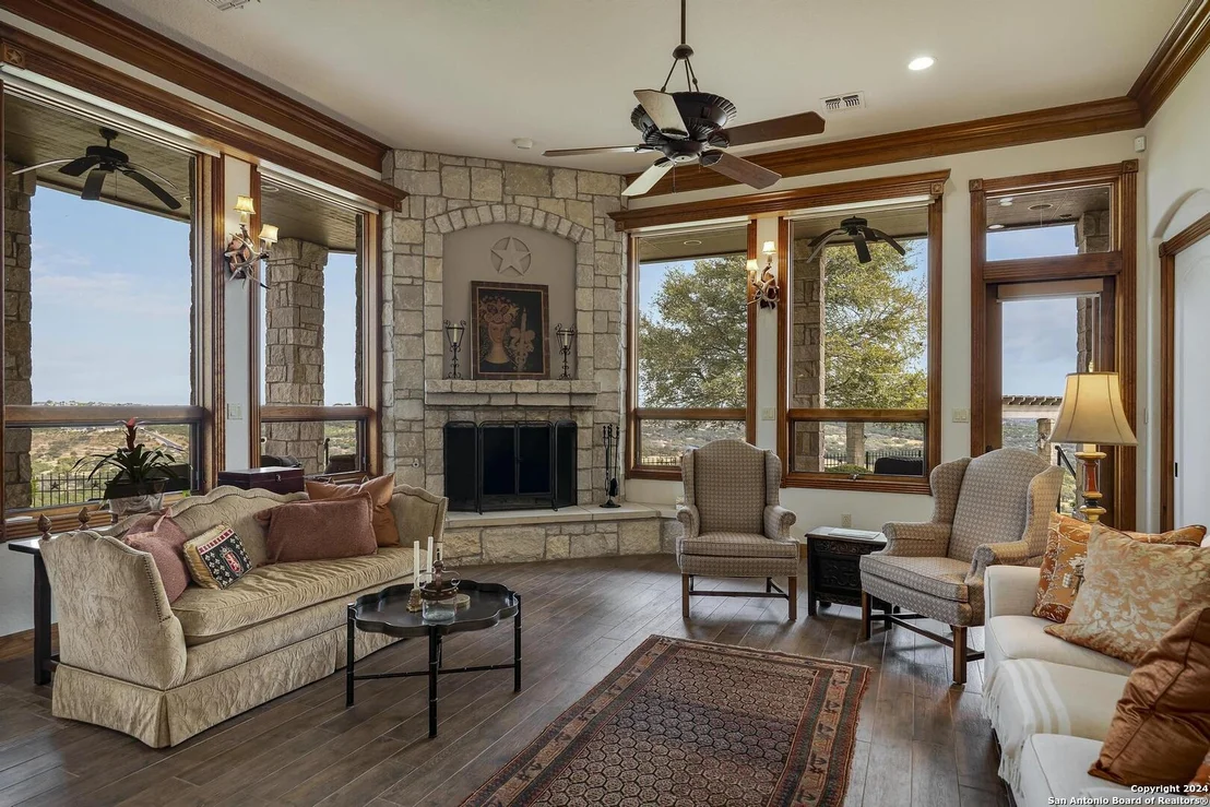 Photo of 442 PARADISE PT