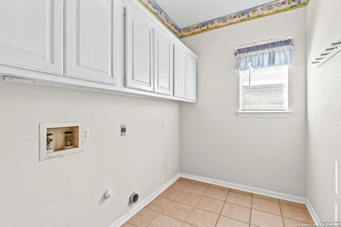 Photo of 141 Oak Knoll