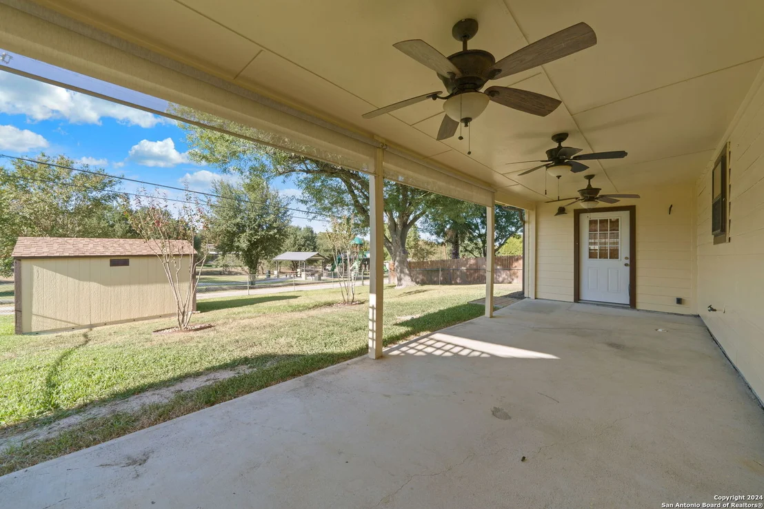 Photo of 835 BOULDER DR