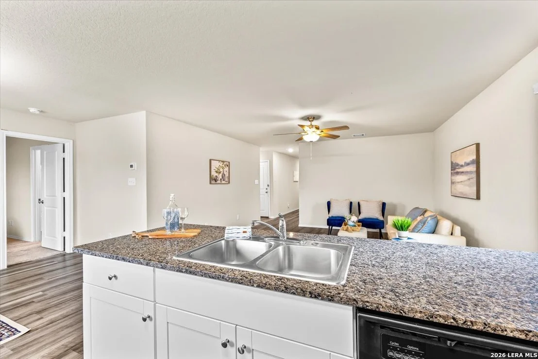 Photo of 5518 Wander Way