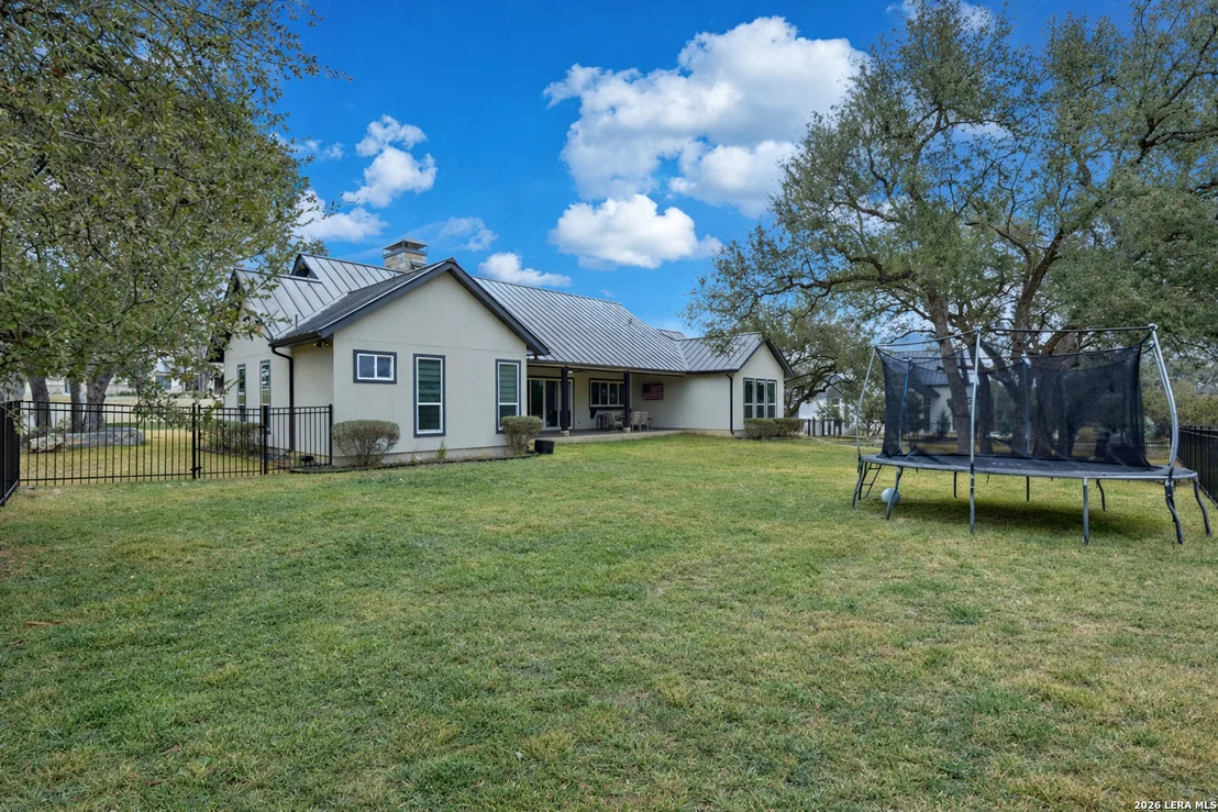 Photo of 424 Arthur Ct