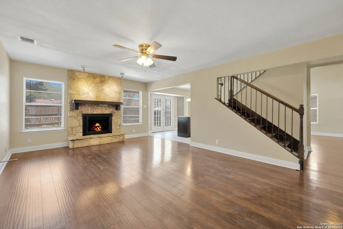 Photo of 6135 Windbrooke