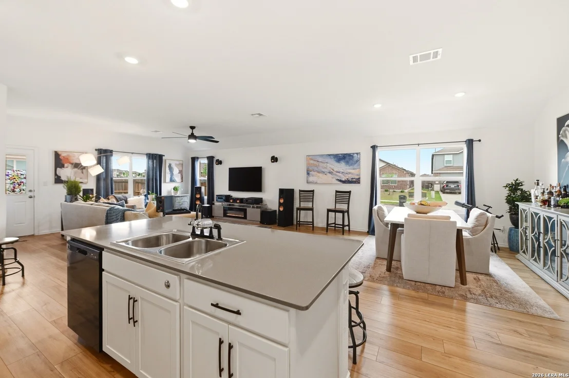 Photo of 304 SONTERRA DR