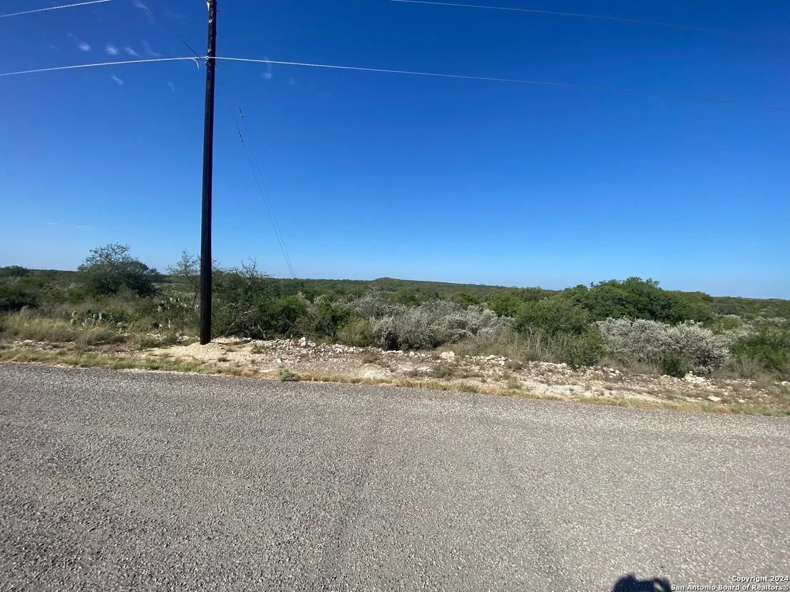 Photo of 153 LEGEND HILLS RD