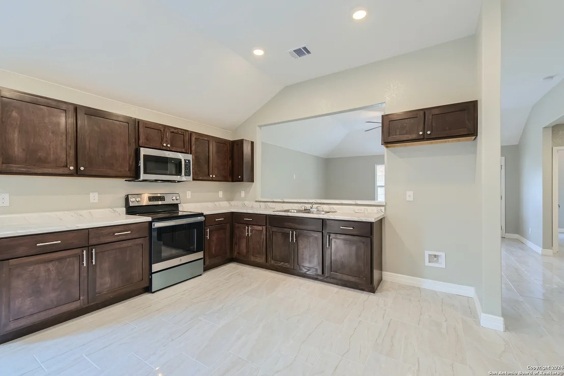 Photo of 8843 TROY DR