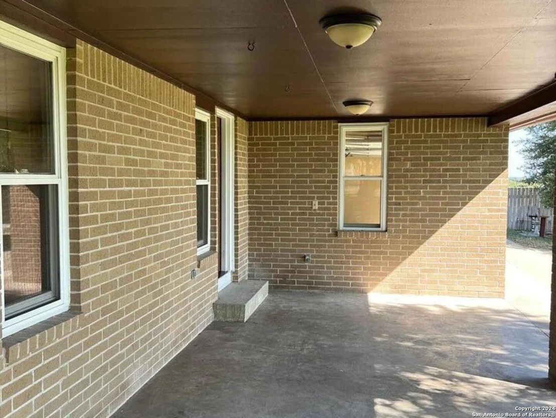 Photo of 100 County Road 305