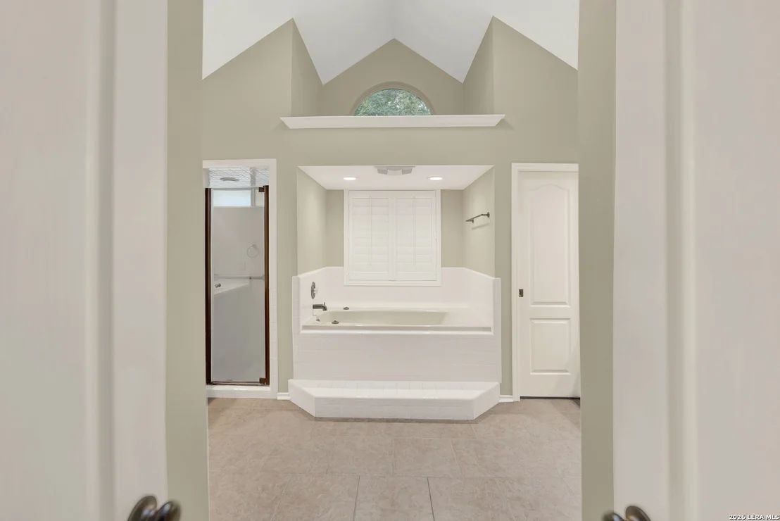 Photo of 1512 OAK TREE CIR