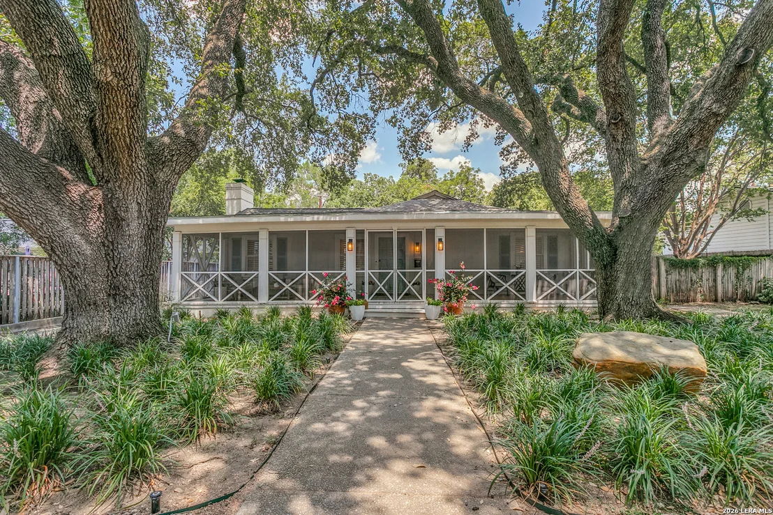 Photo of 317 ARCADIA PL