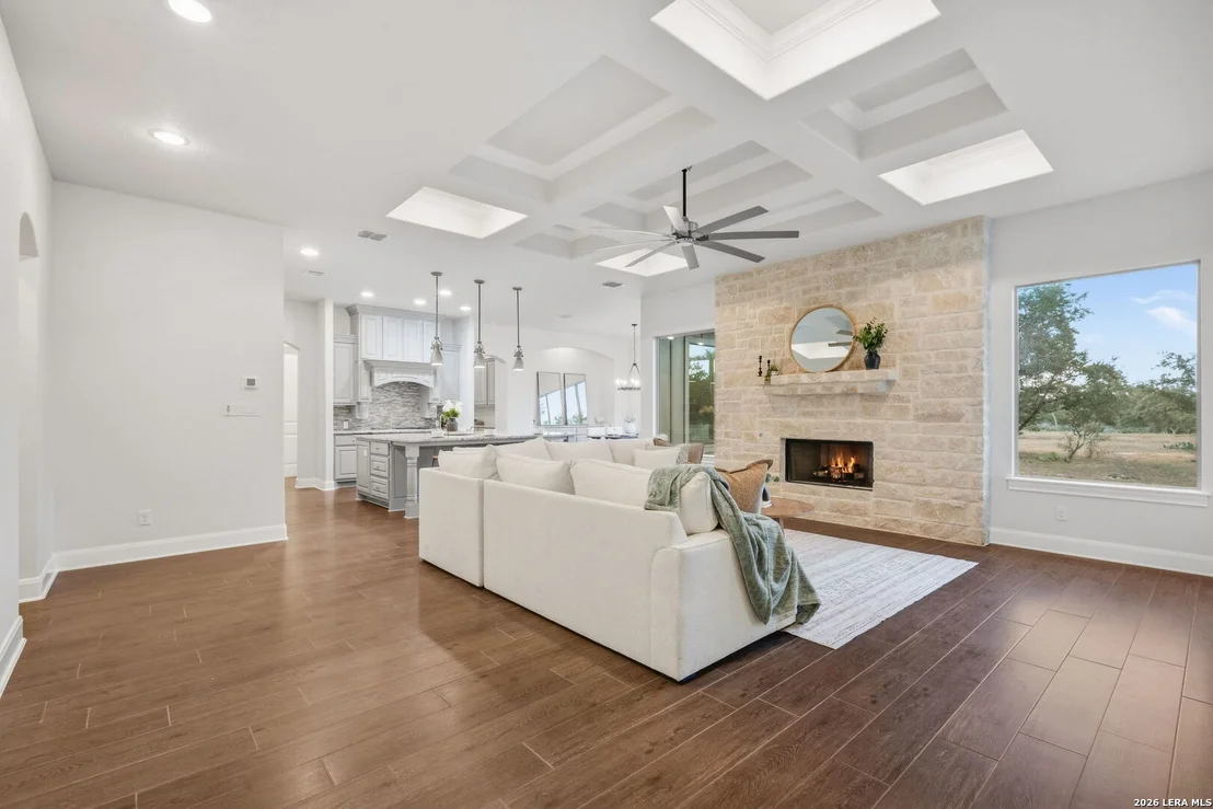 Photo of 112 ROLLING VIEW DR