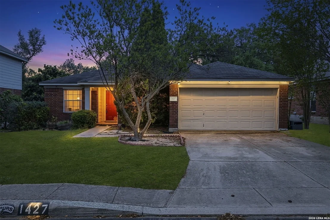 Photo of 1427 Kingsbridge