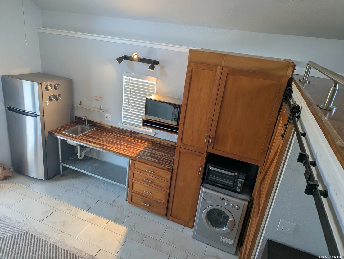 Photo of 64 Vaughan Pl