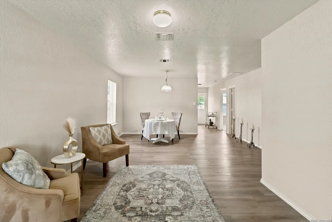 Photo of 8235 Heights Vly