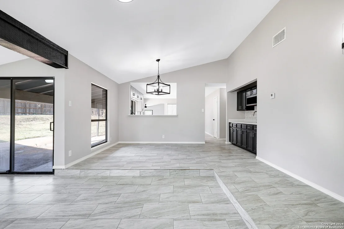 Photo of 10316 ROYAL MEADOWS