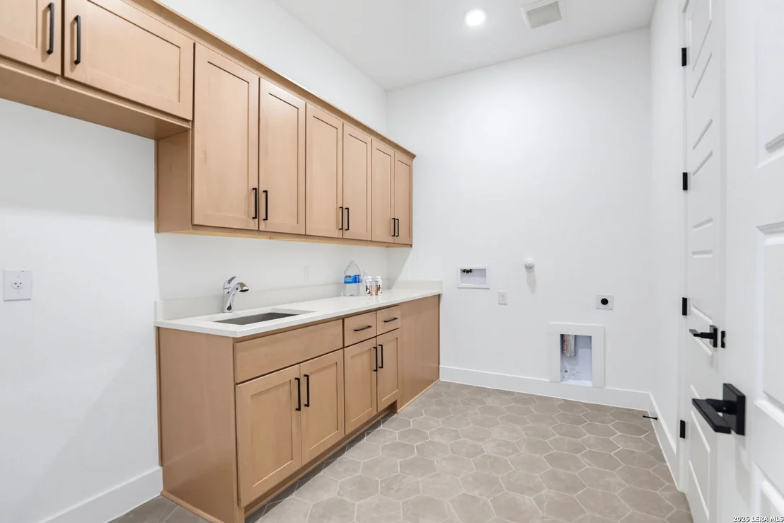 Photo of 27815 Arrowsmith