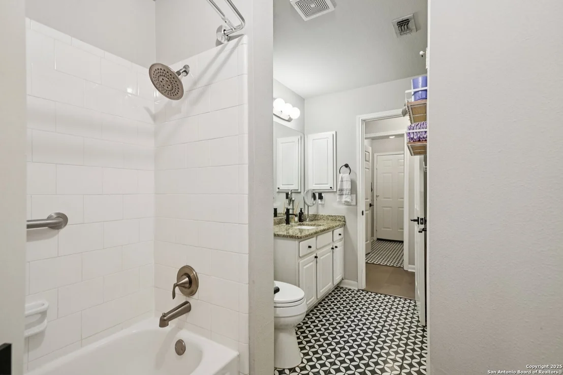 Photo of 16743 Worthington