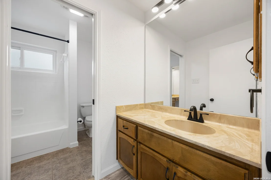 Photo of 3003 Oak Sprawl