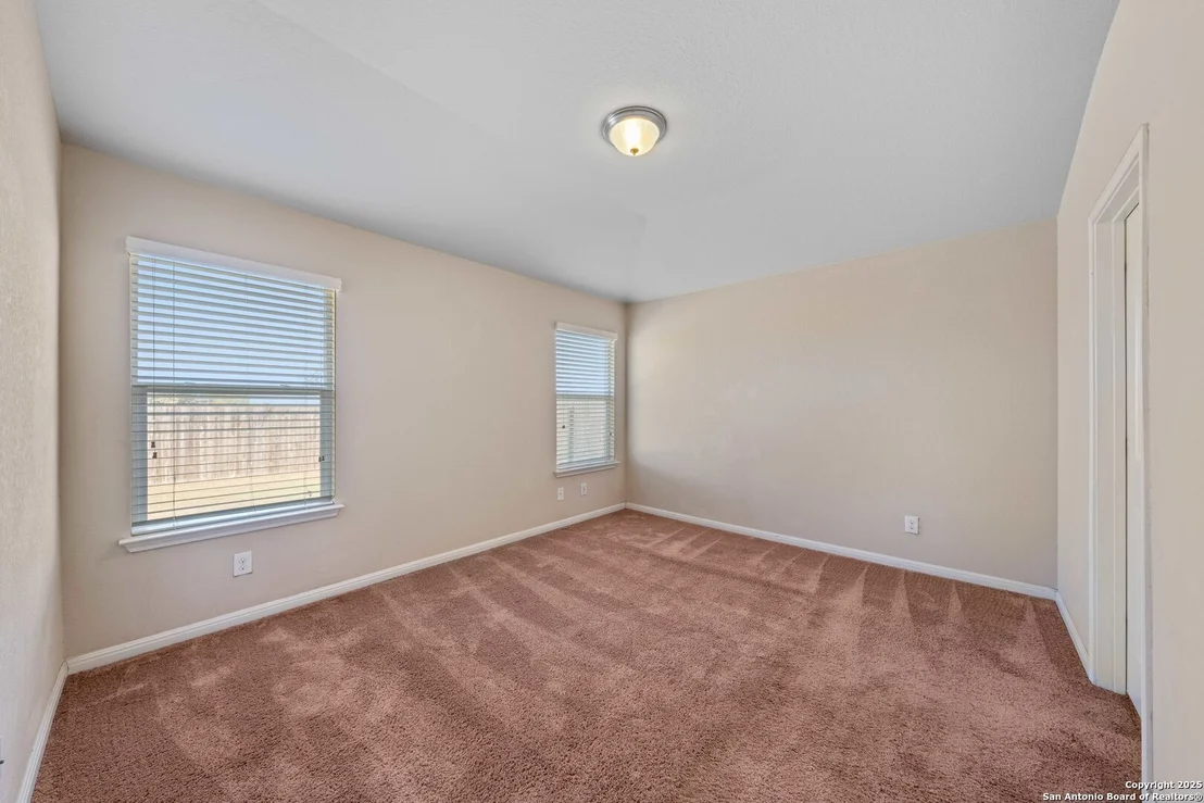 Photo of 2325 Lighthouse