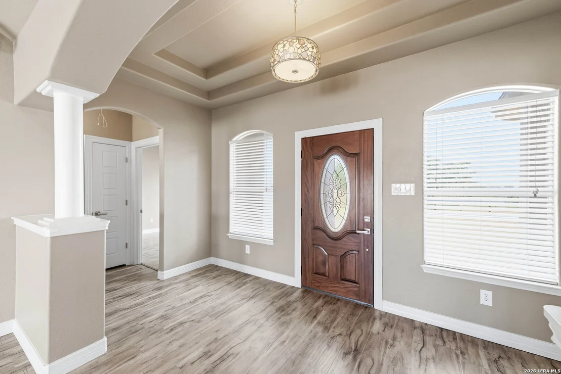 Photo of 353 BIG OAK DR