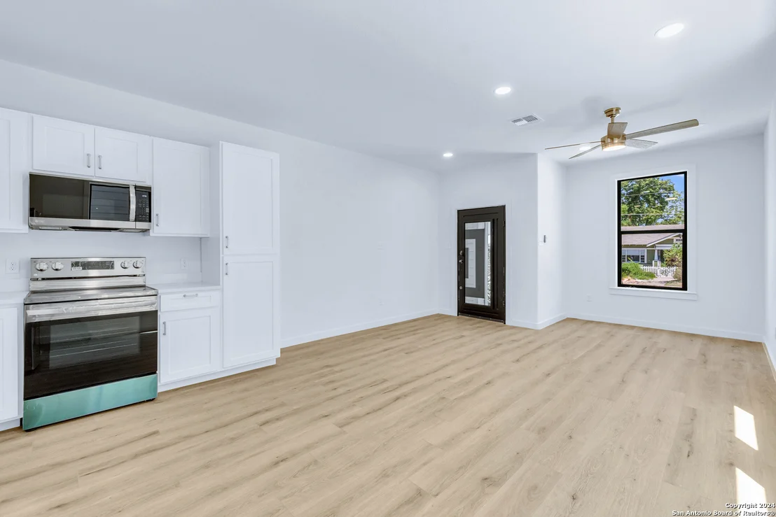 Photo of 1010 Denver Blvd