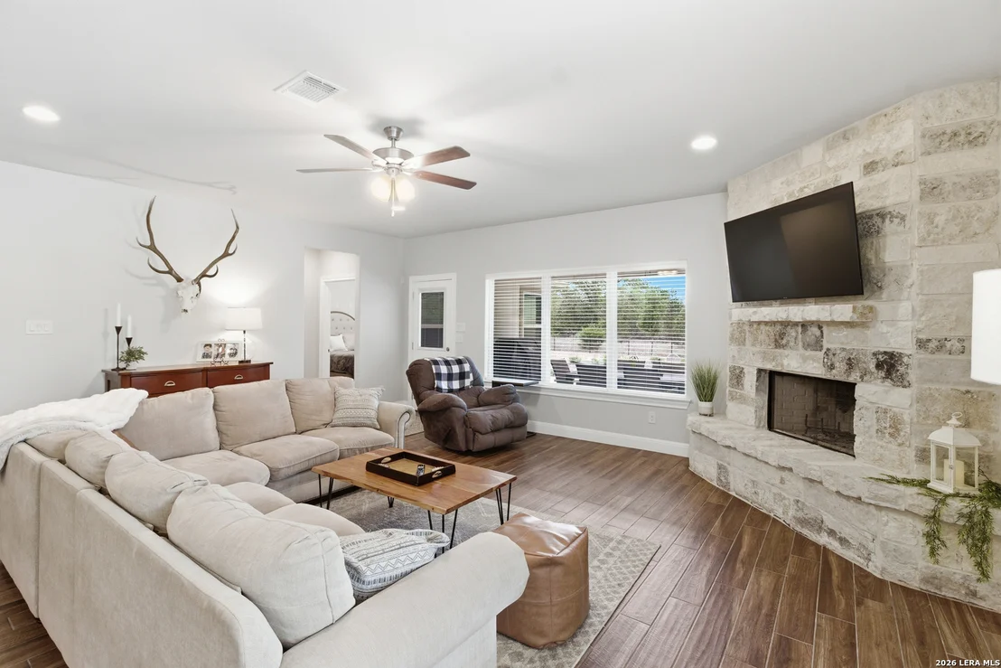 Photo of 326 PARK RD