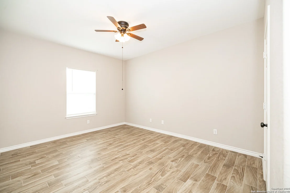Photo of 1914 RAWHIDE LN