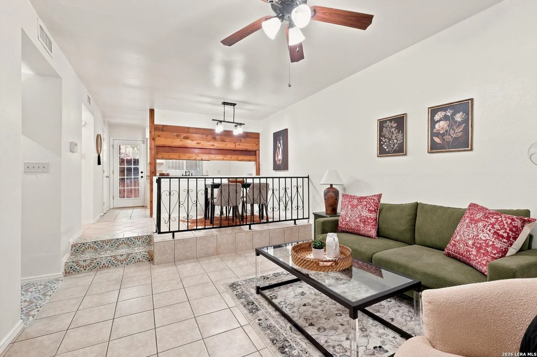 Photo of Unit 21 at 8611 Datapoint