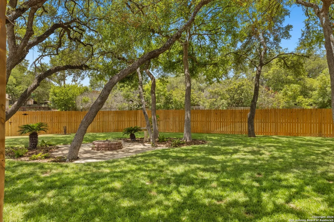 Photo of 14018 POSSUM TREE RD