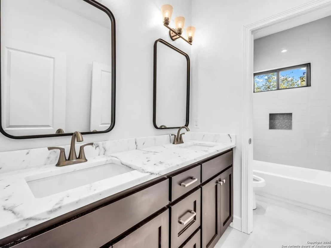 Photo of 241 Toucan Drive