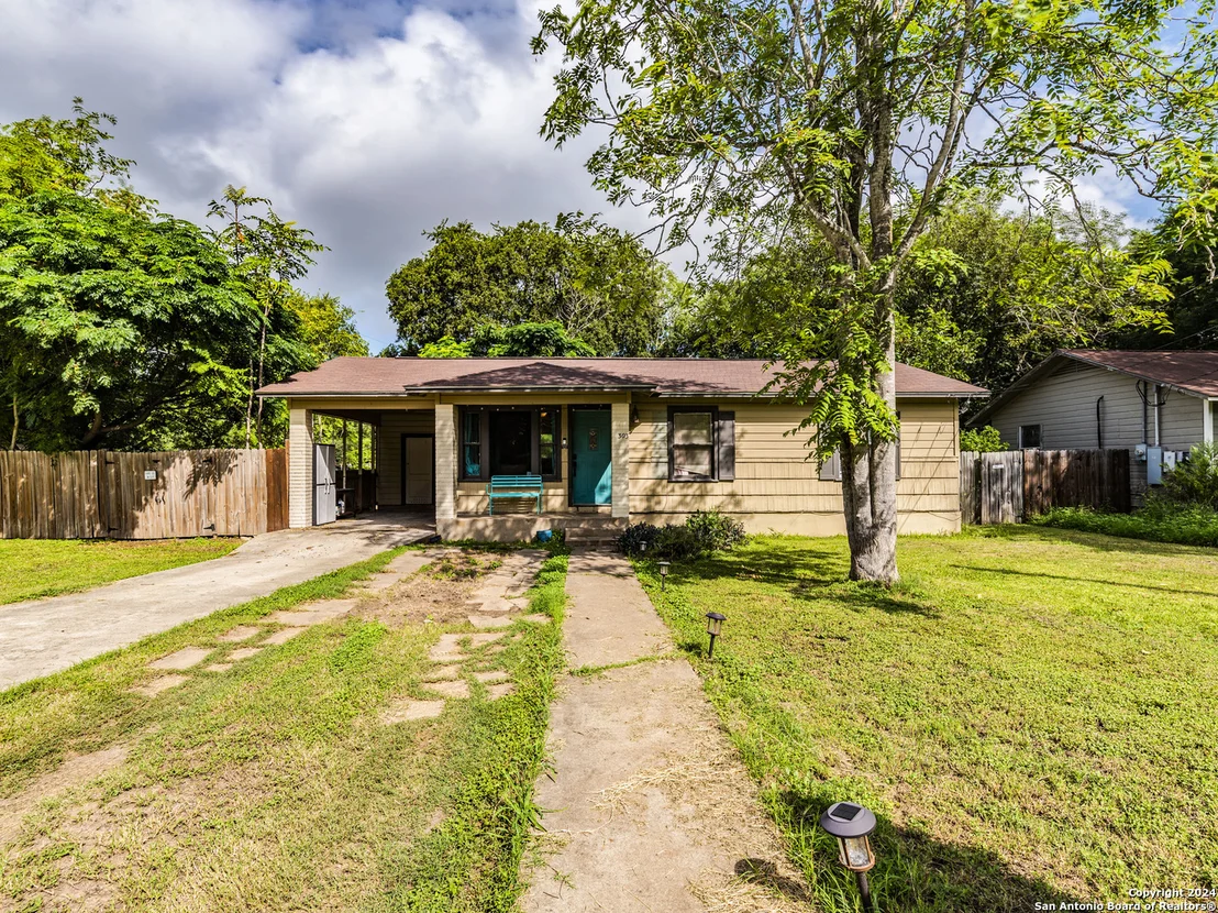 Photo of 303 Smith