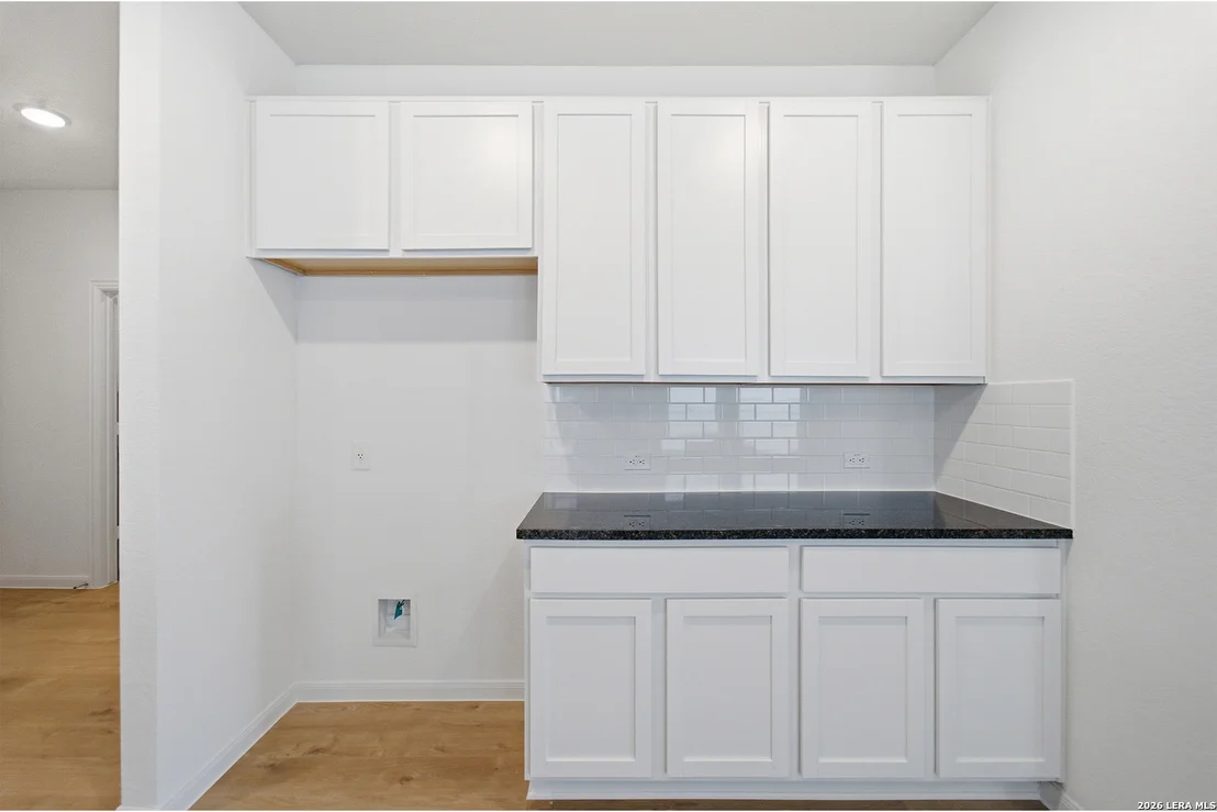 Photo of 11154 HOLLINGER CIR