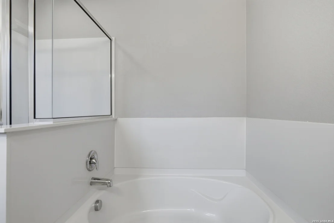 Photo of 493 Auburn Park