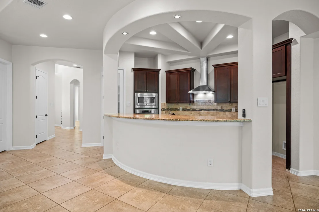 Photo of 6131 Lowrie